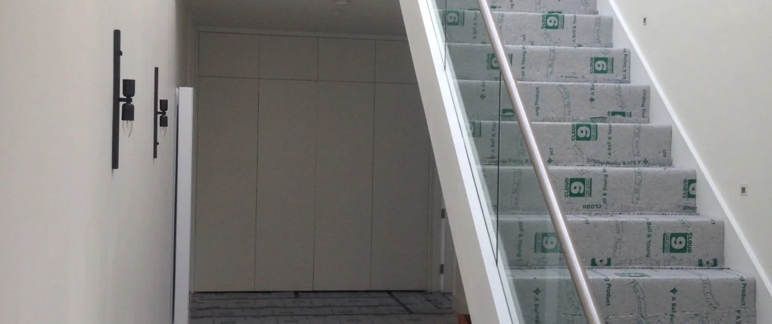 Stainless steel banister with glass balustrade